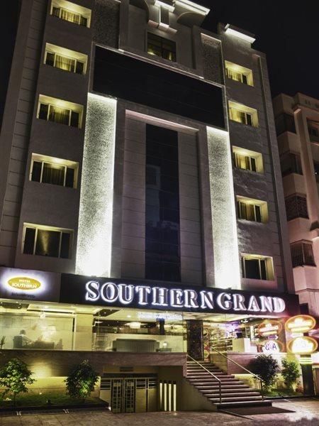 Hotel Southern Grand Vijayawāda Exterior foto